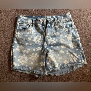 Sincerely Jules size 3 denim shorts with floral pattern